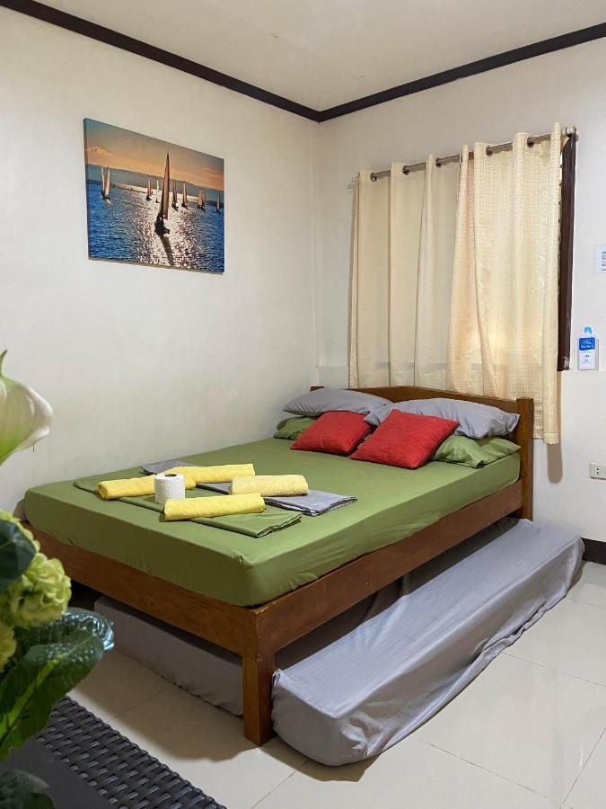 Alona Bohol Backpackers Hostel 邦劳 客房 照片